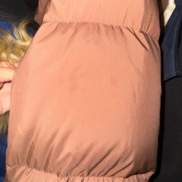 Lululemon Athletica Wonder Puff size 8 Jacket - Picture 7 of 10